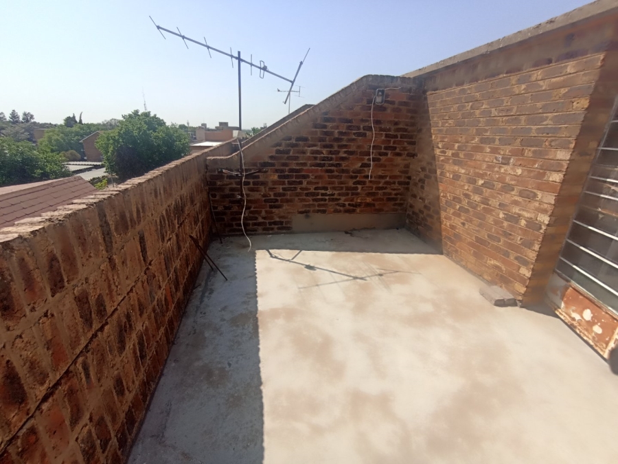 2 Bedroom Property for Sale in Potchefstroom North West